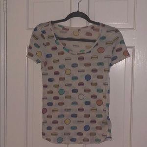 Macaron top in a size small